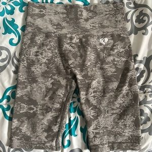 Workout pants ! Worn once